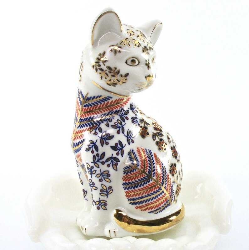 Cat Figurine Japan Paperweight White Ceramic 24 kt Gold image 0