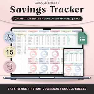 Puede incluir: Un portátil y una tableta muestran un rastreador de ahorro de Google Sheets. La pantalla muestra una hoja de cálculo con datos financieros, gráficos y el texto "Savings Tracker". El diseño incluye elementos visuales como barras de progreso e iconos.