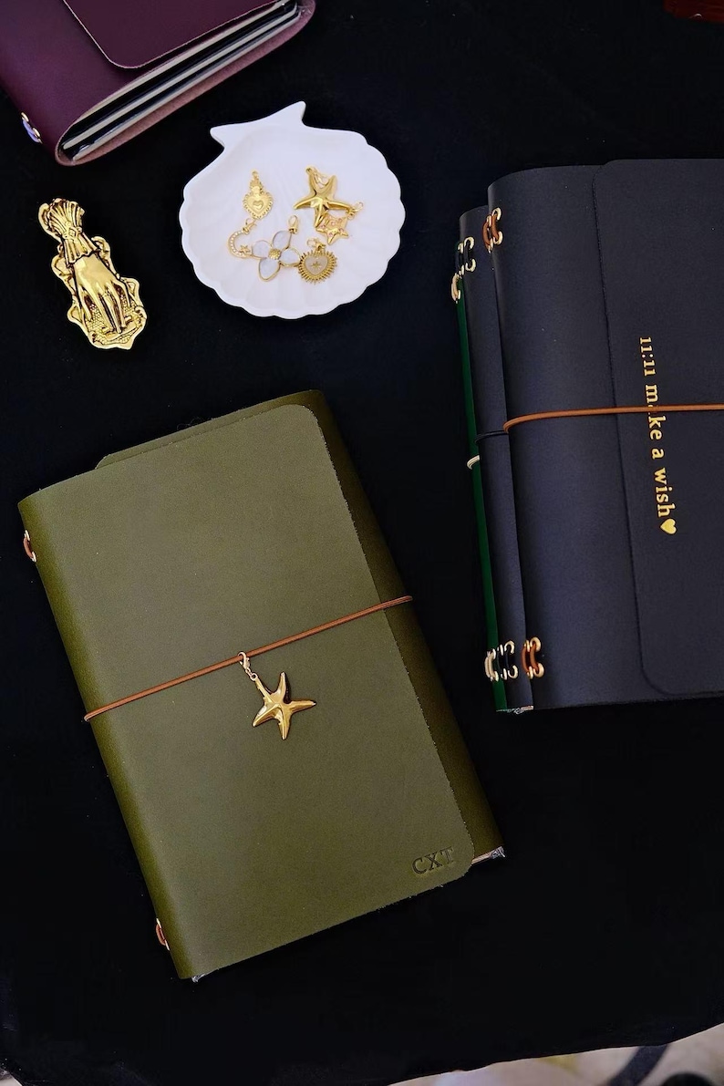 Personalized A5 Trifold Vegetable Tanned Leather Journal: Refillable Traveler's Journal-Foil stamping image 1