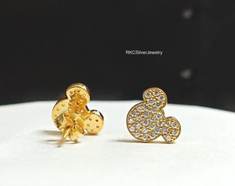 Pendientes de Mickey Mouse con moissanita / Pendientes de botón chapados en oro