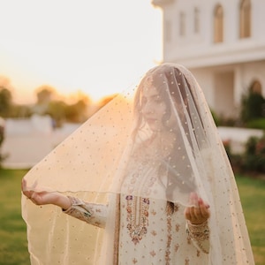 Veil With Gold Borders - Etsy display picture 3