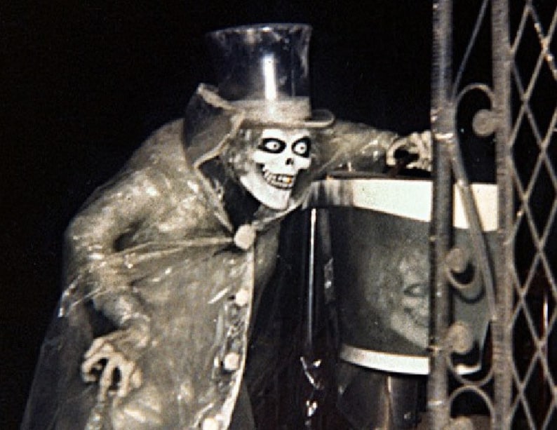 haunted mansion hatbox ghost disney world