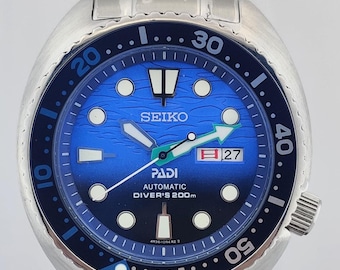 Vintage Seiko Prospex PADI Automatic Diver Blue Dial Special Edition – Men’s Stainless Steel Dive Watch Day Date