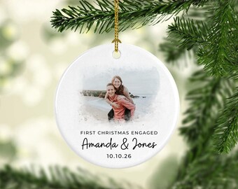Ornement de Noël personnalisé pour fiançailles, photo personnalisée, noms et date, cadeau souvenir du premier Noël de fiançailles