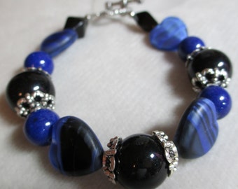 Black and Blue Valentine Glass Heart Toggle  Bracelet