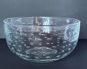 Vintage Hand Blown Clear Glass Bowl with Controlled Bubbles, 23cm Glass Centerpiece, Pontil Mark, Mid Century Modern Style
