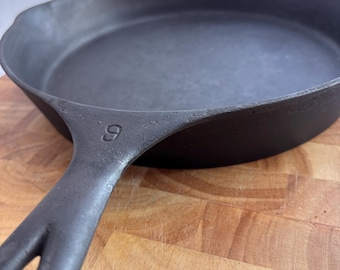 Vintage National Wagner Sidney O # 9 Gusseisenpfanne mit Hitzering, 1930er Jahre