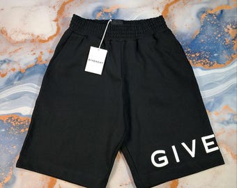 Größe S-M gegebene gestickte Logo Boxy Fit Oversize Shorts