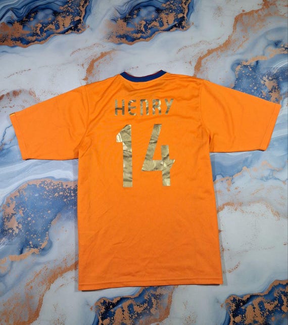 Vintage Barcelona Thierry Henry #14 Jersey Away Football T-shirt