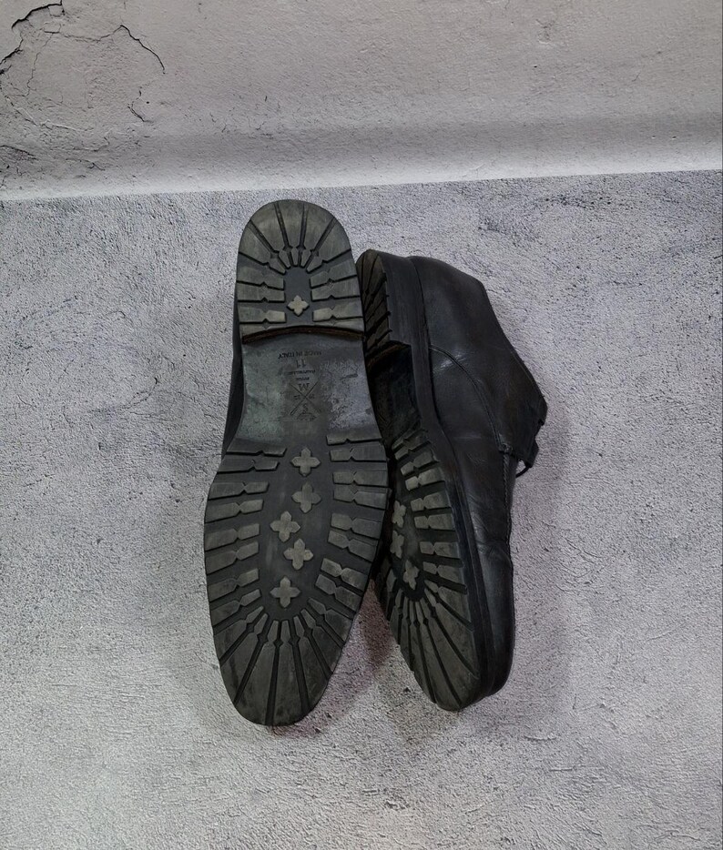 45 EU (11 VS) Sutor Mantellassi-loafers Italiaanse zwarte leren derby-instappers afbeelding 4