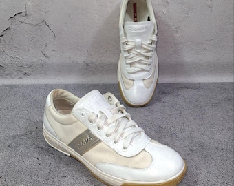 Zapatillas Prada Low Top para mujer, de piel blanca, talla 37,5 EU (6,5 US)