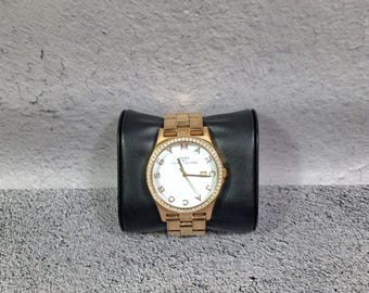 Womens Marc Jacobs Henry Diamonds Watch With White Dial & Gold Stainless