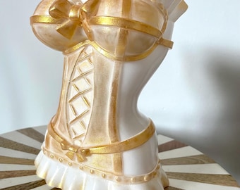 Grande vaso a forma di corsetto – Contenitore per pennelli e accessori per il trucco – Originale decorazione femminile – Idea regalo
