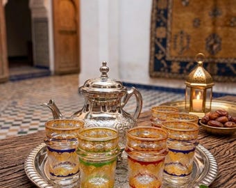 Juego de té marroquí hecho a mano con vasos y tetera de plata, juego de té tradicional de menta, cristalería pintada a mano en dorado, decoración para regalo de Ramadán