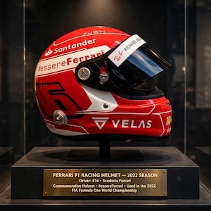 Capacete Leclerc excepcional - em tamanho real - Impressionante!