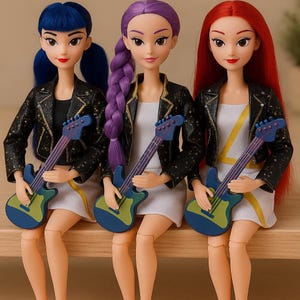 Set of 3 Fashion K-Pop Demon Hunter Dolls – Articulated Magical Warrior Style Dolls – Anime/K-Pop Figures – Gift for Girls 3