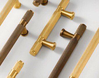 Puxador de armário serrilhado em latão antigo / Puxador linear para penteadeira / Puxadores de gaveta vintage / Puxadores para guarda-roupa / Puxadores para armário de cozinha