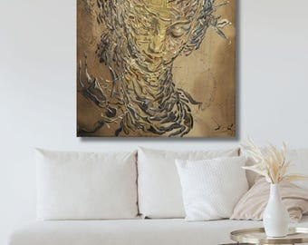 Könnte beinhalten: Ein rechteckiger Wandkunstdruck mit einem surrealistischen Gemälde in Braun-, Beige- und Goldtönen. Das Kunstwerk zeigt einen menschlichen Kopf, der sich in fragmentierte, wirbelnde Formen auflöst, mit einer leuchtenden Kuppel am Scheitel.