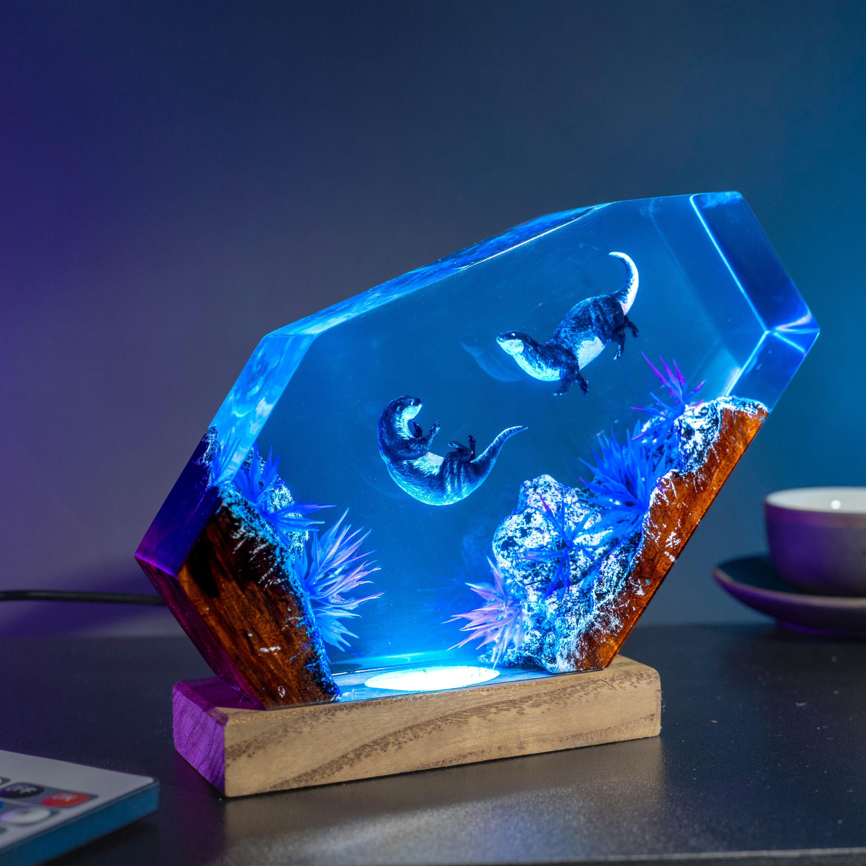 Handmade Otter Couple Resin Lamp – Ocean Diorama, RGB LED Night