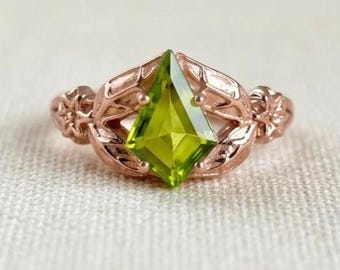 Anello con foglie di peridoto naturale ispirato alla natura, gioiello con pietra preziosa taglio a aquilone placcato oro, regalo di promessa