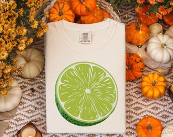 Lime Slice Graphic T-Shirt: Summer Citrus Tee, Tropical Beach Outfit