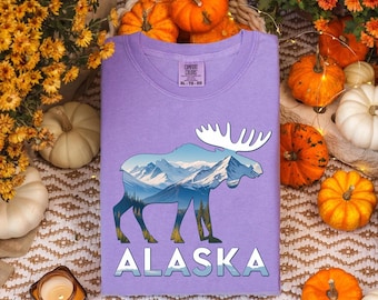 Alaska Moose Mountain T-Shirt: Scenic Souvenir Tee for Hikers