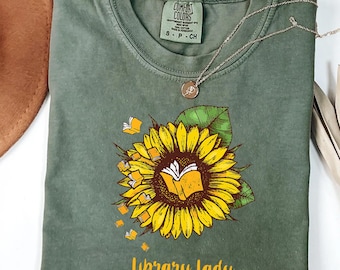 Sunflower Book Lover T-Shirt: Library Lady Librarian Tee