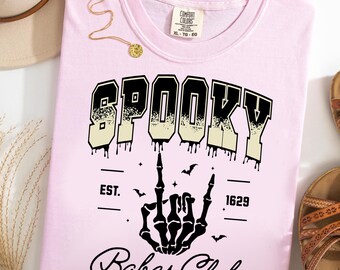 Spooky Babes Club T-Shirt, Skeleton Hand Halloween Graphic Tee, Retro Gothic Shirt, Cute Spooky Season Outfit, Halloween Gift for Her