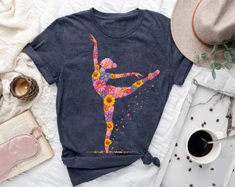 花柄バレリーナTシャツ：エレガントなバレエダンサーのグラフィックTシャツ