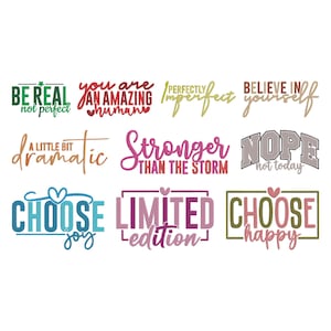 Peut inclure: Ensemble de trois tasses en céramique avec une finition mate et mouchetée. Les tasses sont dans des tons crème, gris clair et gris foncé. Chaque tasse a un design simple et minimaliste, parfait pour le café ou le thé.