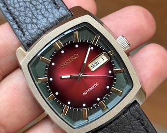 Seiko 5 automatic day/date men’s wrist watch