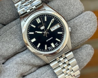 Vintage Seiko 5 Automatic 21jewel Movement No.7s26-03b0 Black Dial