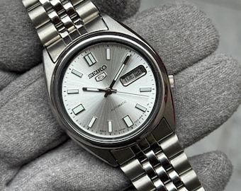 Vintage Seiko 5 Automatic 21jewel Movement No.7s26-03b0 Black Dial