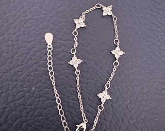 Nooxian 1pc dames gelaagde armband met kwastje koper ingelegde zirkonia klavertje vier