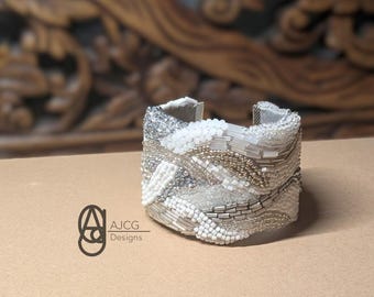 Cuff Bracelet Hand-beaded, White and silver