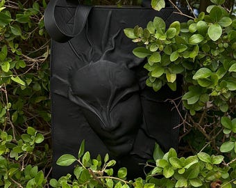TALL FACE TOTE