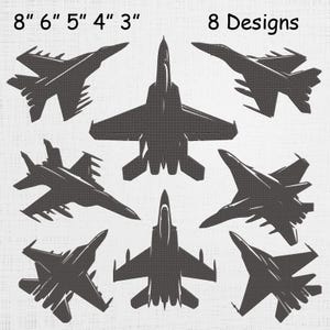 Op de afbeelding: Acht donkergrijze straaljagerontwerpen worden getoond. De maten variëren van 7,6 cm tot 20,3 cm. De tekst "8 Designs" staat boven de ontwerpen. De ontwerpen staan op een witte achtergrond.