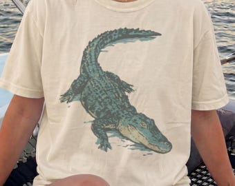 Retro Gator Graphic Tee, Vintage Style Alligator Print Shirt