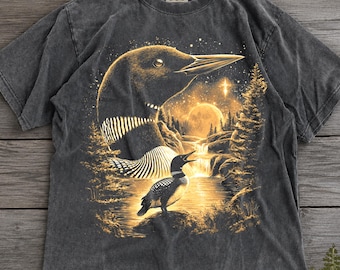 Loon Howling to the Moon Vintage T-Shirt, Loon bird lover gifts, 90s Vintage Birdwatching Shirt, Retro Bird Shirt