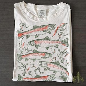 Jaren 90 regenboogforellen tattoo-stijl shirt - outfit riviervis forelspecies - vliegvissen cadeau - boho-t-shirt uniseks