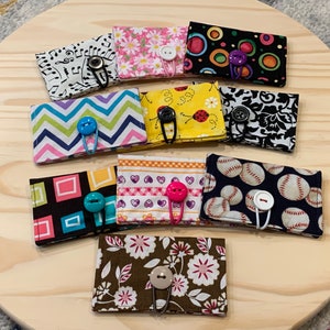 Mini Cartera de Tela con Cierre. Tarjetero. Titular de la tarjeta de regalo. Cartera pequeña para tarjetas. Tarjetero de crédito para bolsillo. Cartera pequeña.