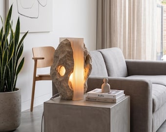 Monolityczna lampa rzeźbiarska