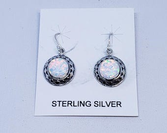 Weiße Opal Kreis Ohrringe mit Sterling Silber