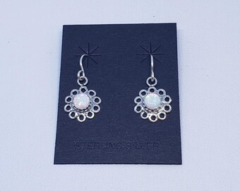 Weiße Opal Kreis Ohrringe mit Sterling Silber
