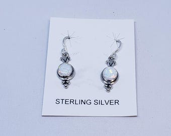 Weiße Opal Kreis Ohrringe mit Sterling Silber
