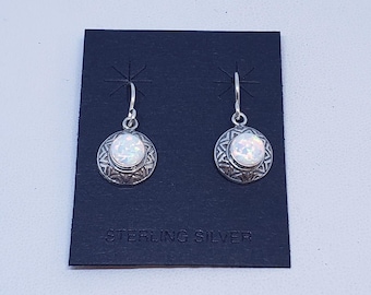 Weiße Opal Kreis Ohrringe mit Sterling Silber