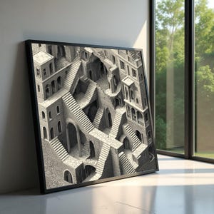 Könnte beinhalten: Schwarz gerahmter Druck einer architektonischen Zeichnung im Stil von Escher. Das Kunstwerk zeigt eine unmögliche Struktur mit miteinander verbundenen Treppen und Gebäuden, in Grautönen gehalten. Der Druck lehnt an einer weißen Wand in der Nähe eines Fensters.