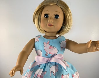 Maiali, maiali e più maiali su tessuto acqua, realizzati per adattarsi a bambole da 18 pollici come American Girl Dolls e bambole di dimensioni simili