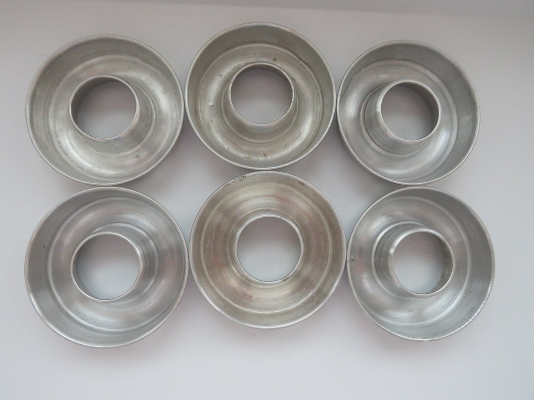 6 Round Metal Ring Molds Vintage Mirro Aluminum Baking Pans Mini Jello Cake Dessert Bundt Cake