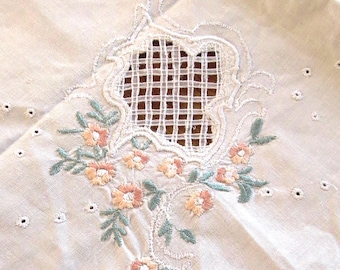 1950s Small Tablecloth Topper - Cutwork Embroidered Pale Pink Daisies - Spring Summer Country Cottage Farmhouse Table Linens